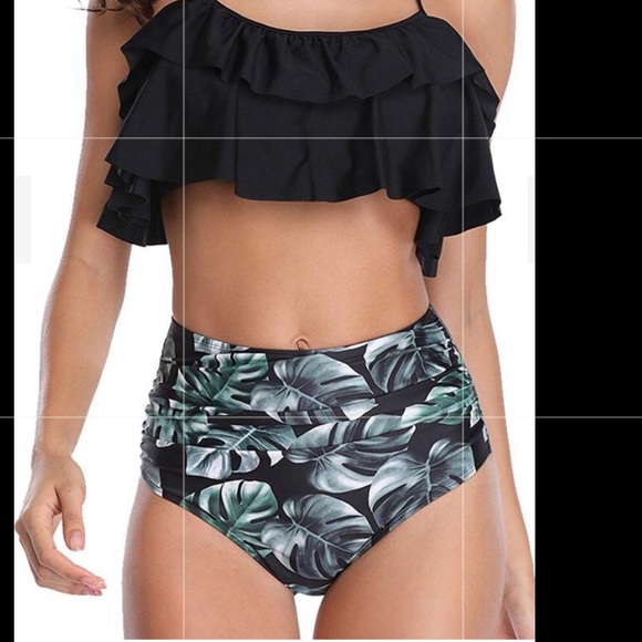 Ruffle Backless Halter two piece. - Picture 5 of 5